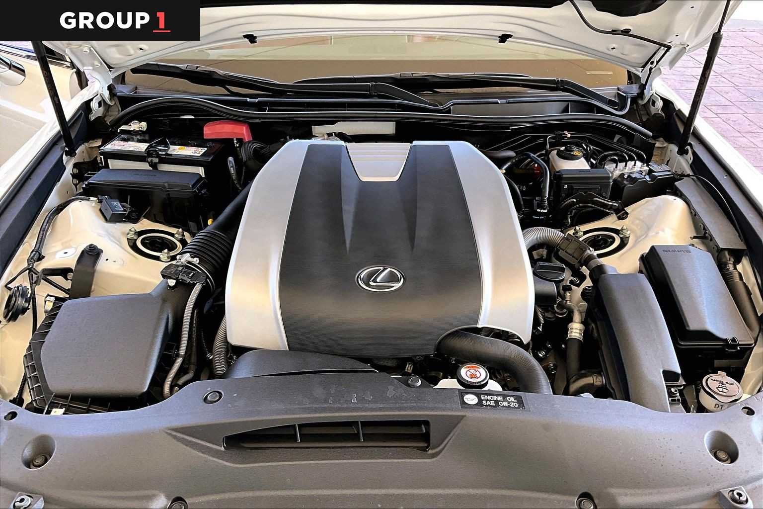 Certified Used 2025 ULTRA WHITE Lexus F SPORT Design image 30