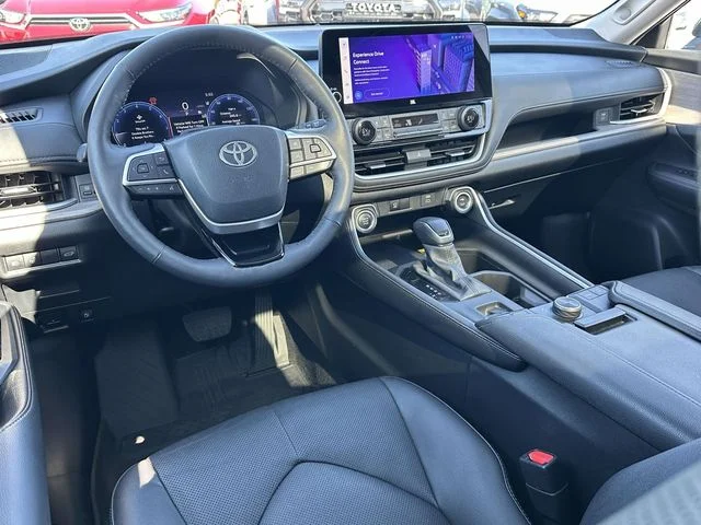 Used 2024 White Toyota Platinum image 17