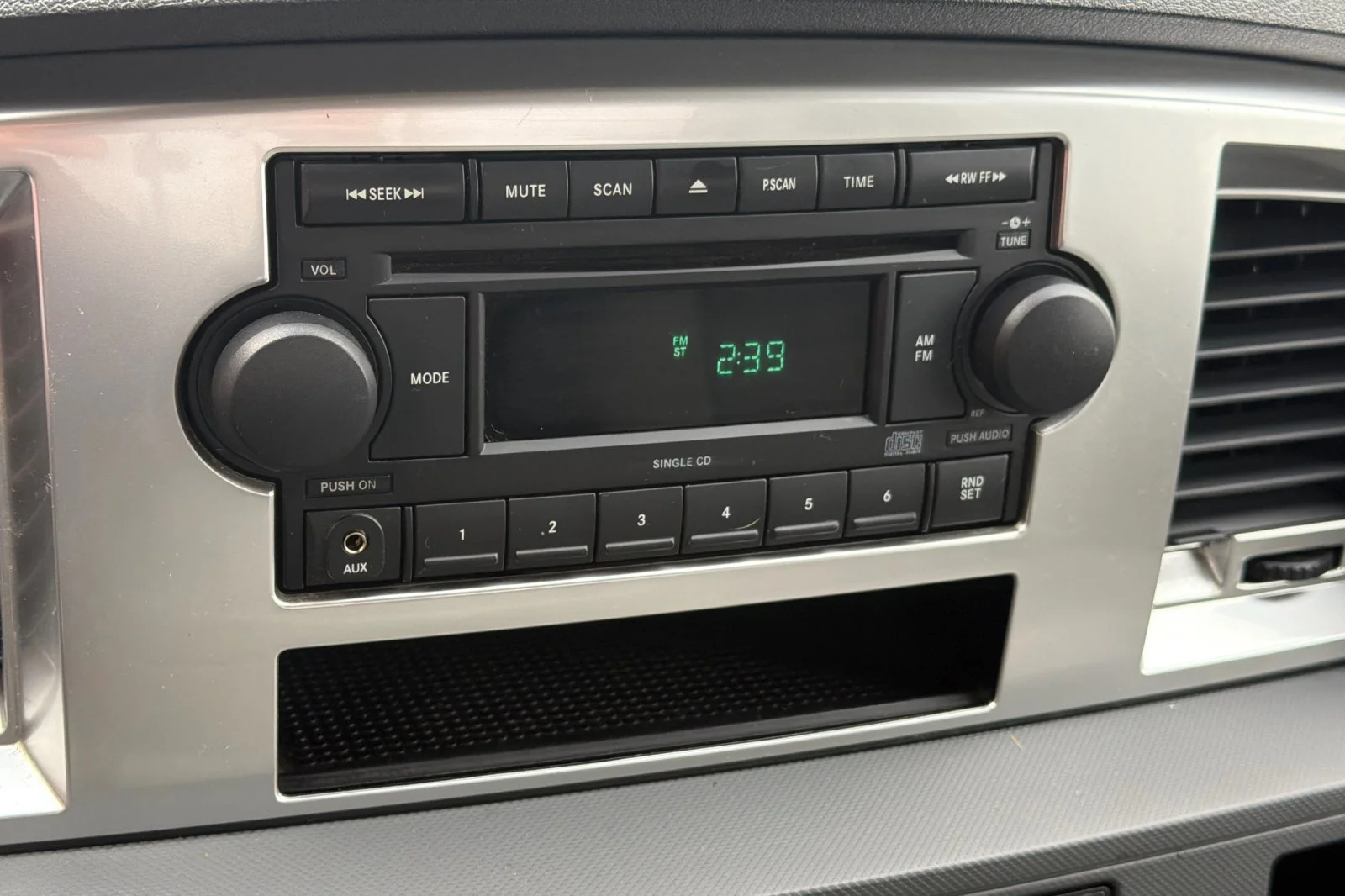 Used 2007  Dodge SLT image 16