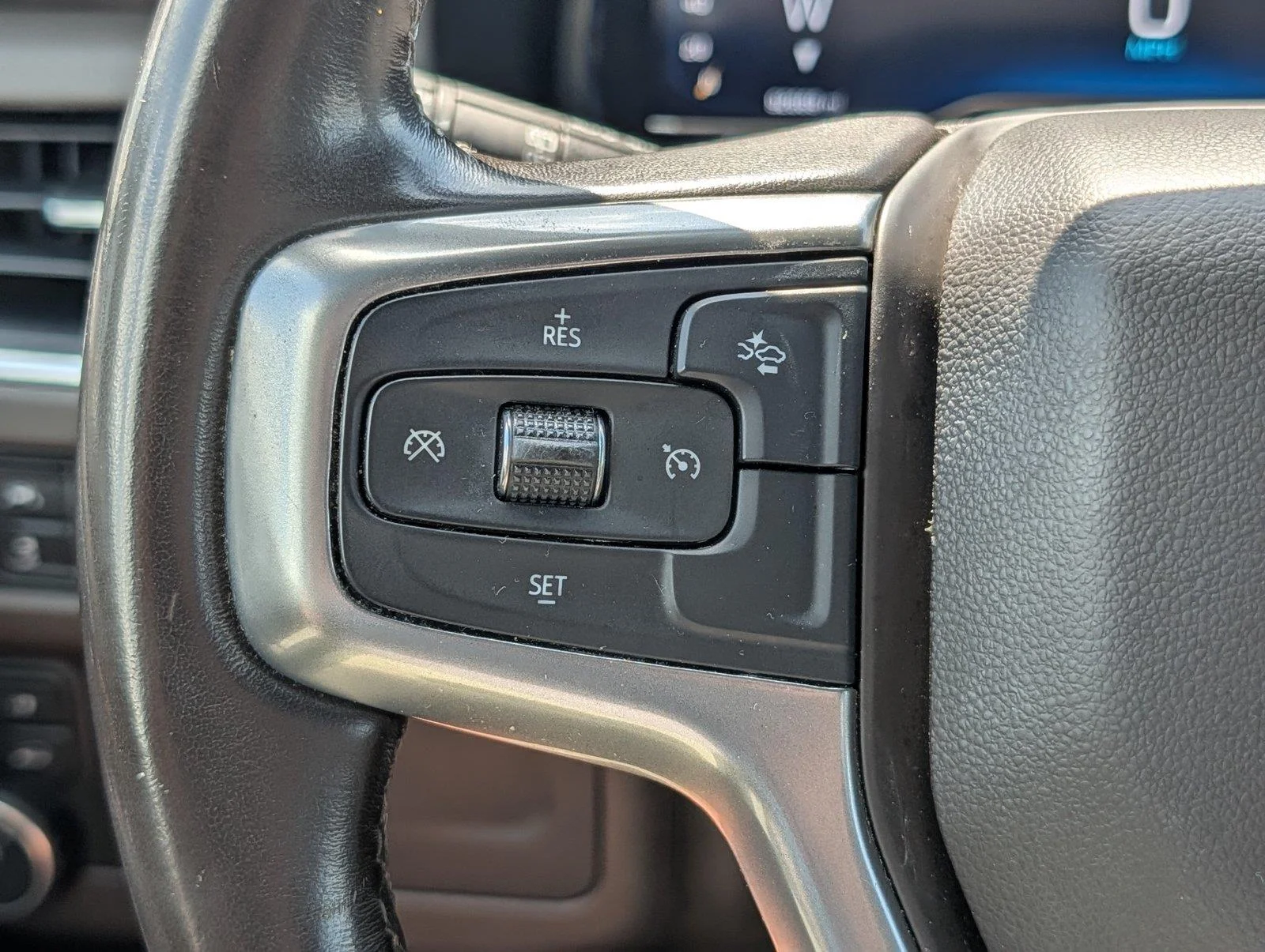 Used 2022 MIDNIGHT BLUE METALLIC Chevrolet LT image 24