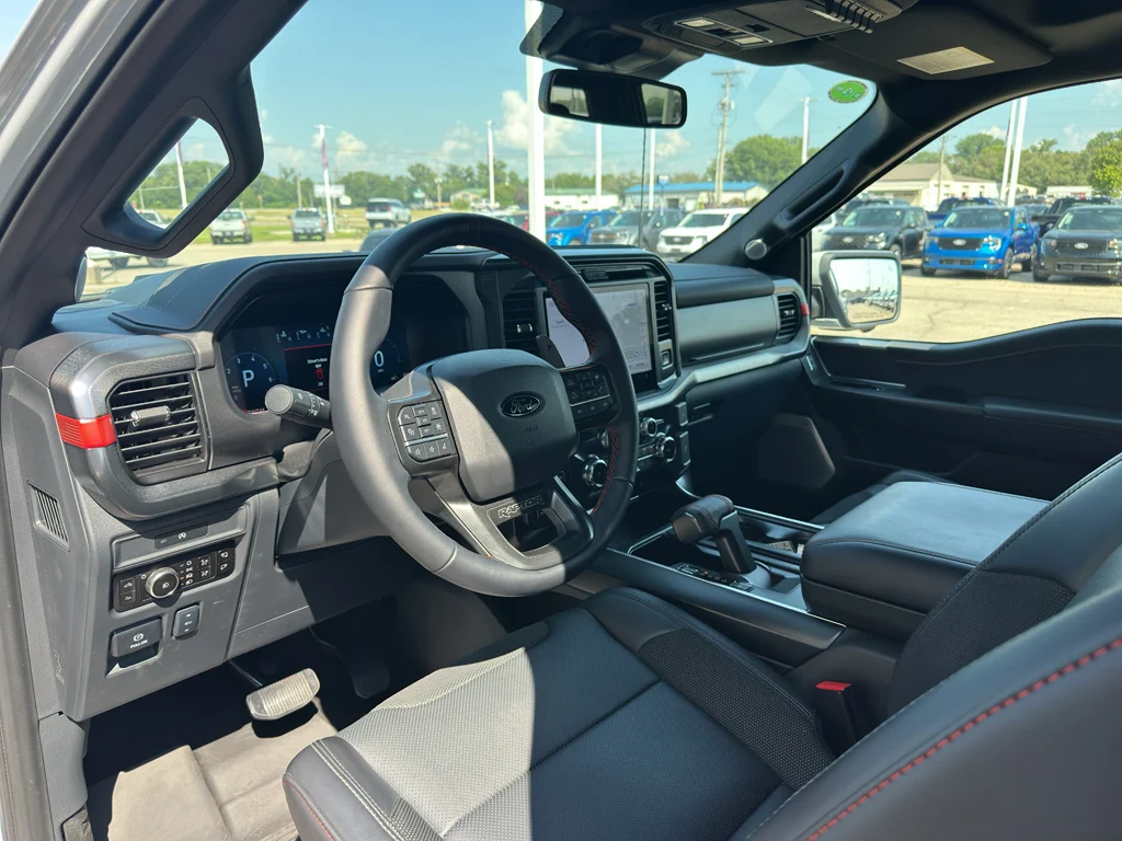 Used 2025 Space White Metallic Ford Raptor image 3
