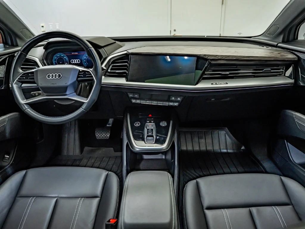 Used 2024 Pebble Audi Premium Plus image 27