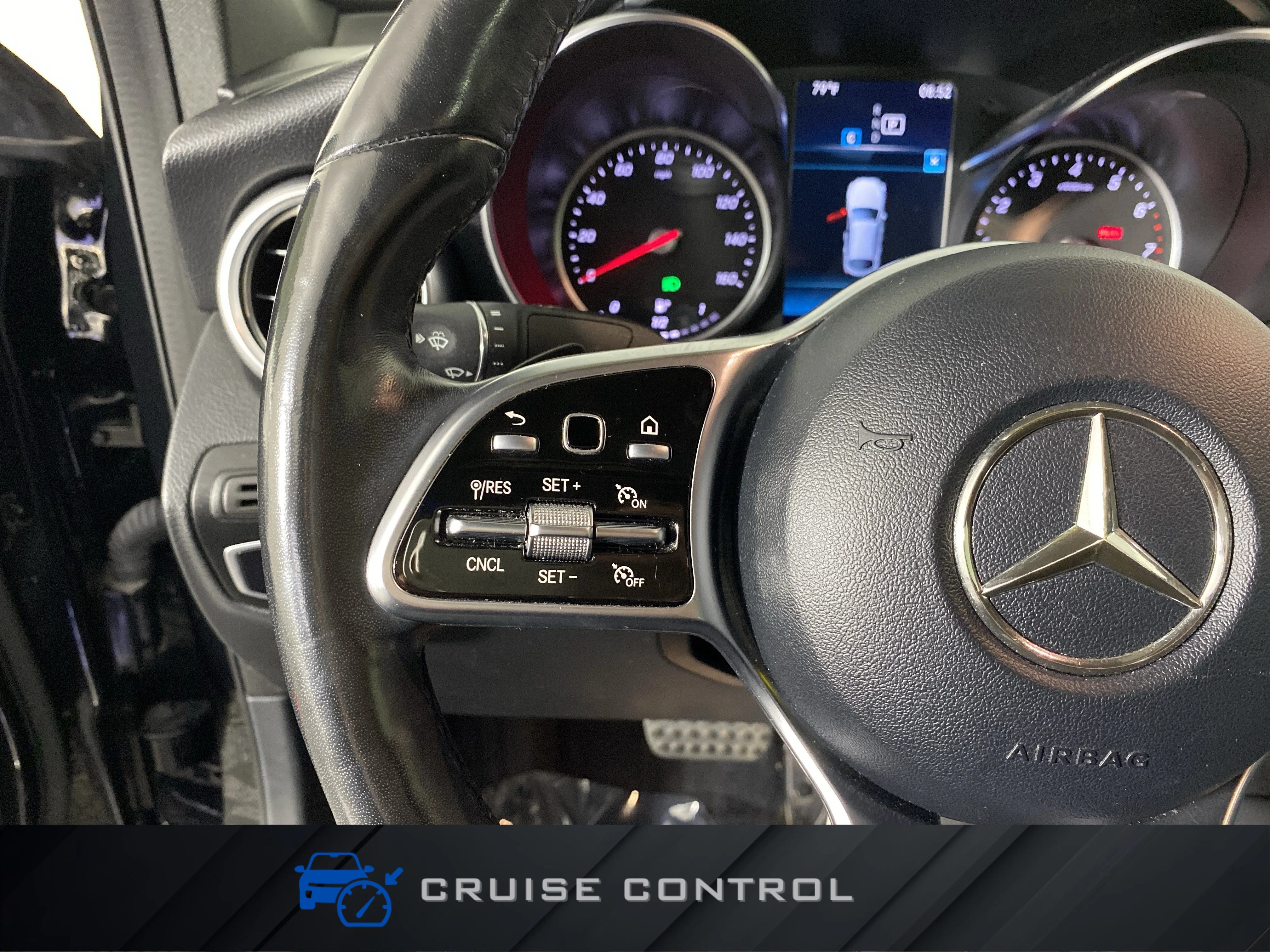 Used 2021 Obsidian Black Metallic Mercedes-Benz GLC 300 image 22