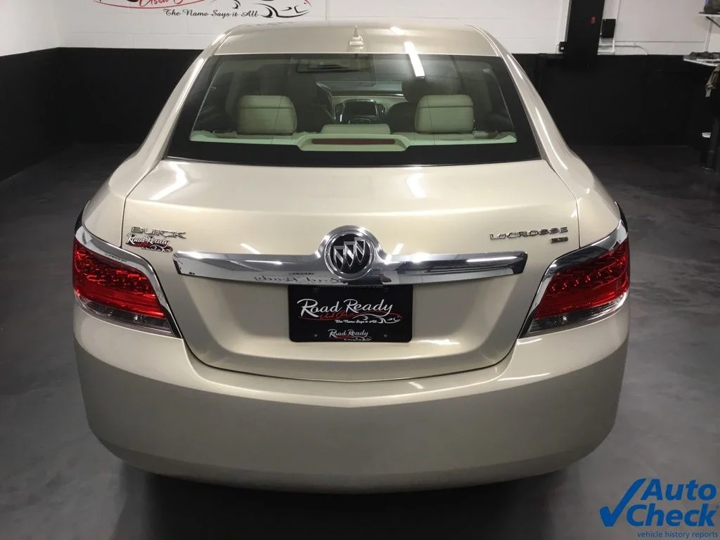 Used 2010 Gold Buick CXL image 9