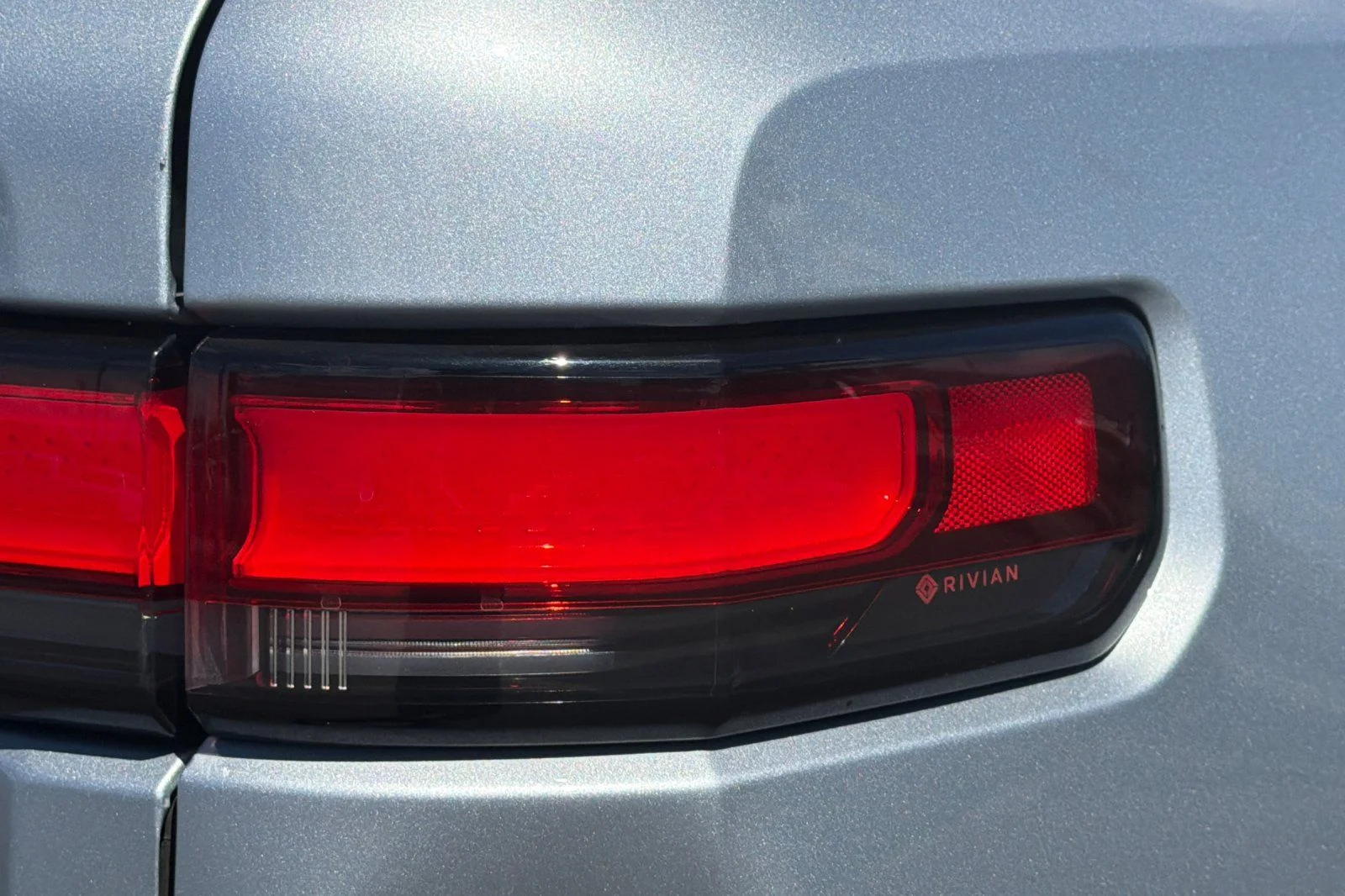 Used 2023  Rivian Adventure image 39