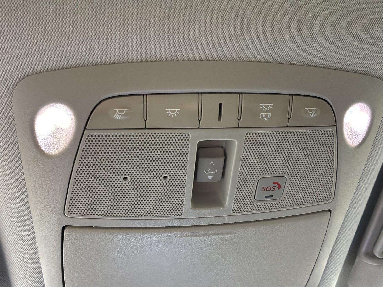 Used 2019 Brilliant Silver Metallic Nissan SL image 38