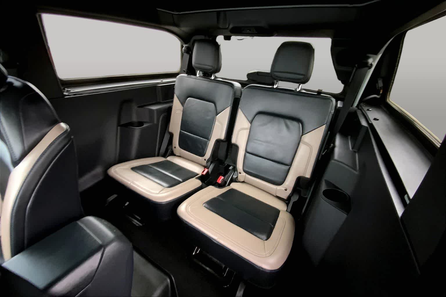 Used 2023 Cactus Gray Ford Wildtrak image 17