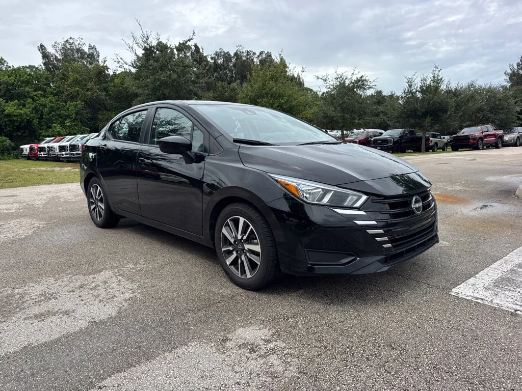 Used 2024 Black Nissan 1.6 SV image 2