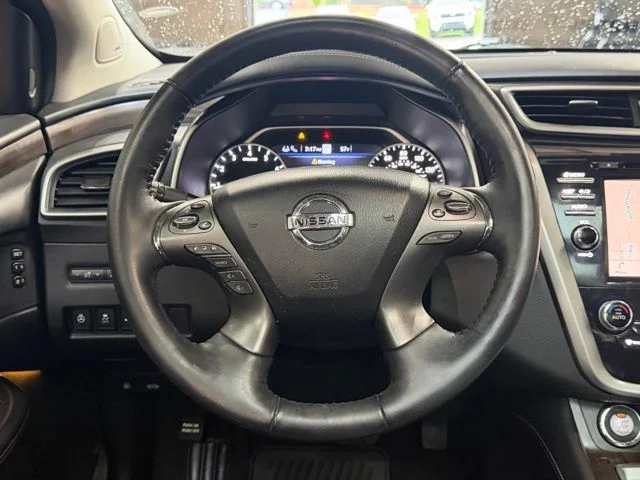Used 2020 Gray Nissan Platinum image 16