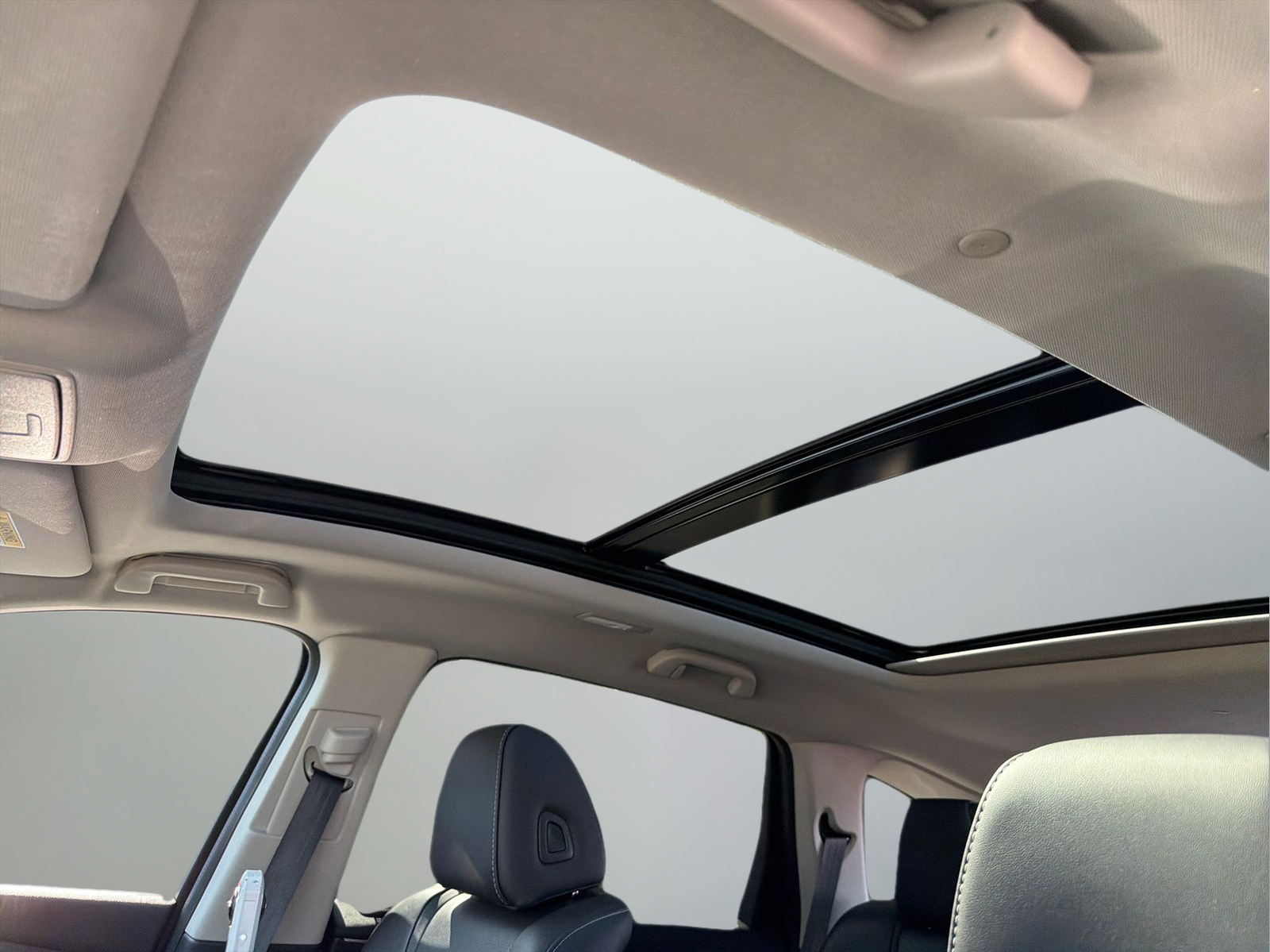 Used 2023 Liquid Carbon Metallic Acura Technology image 32