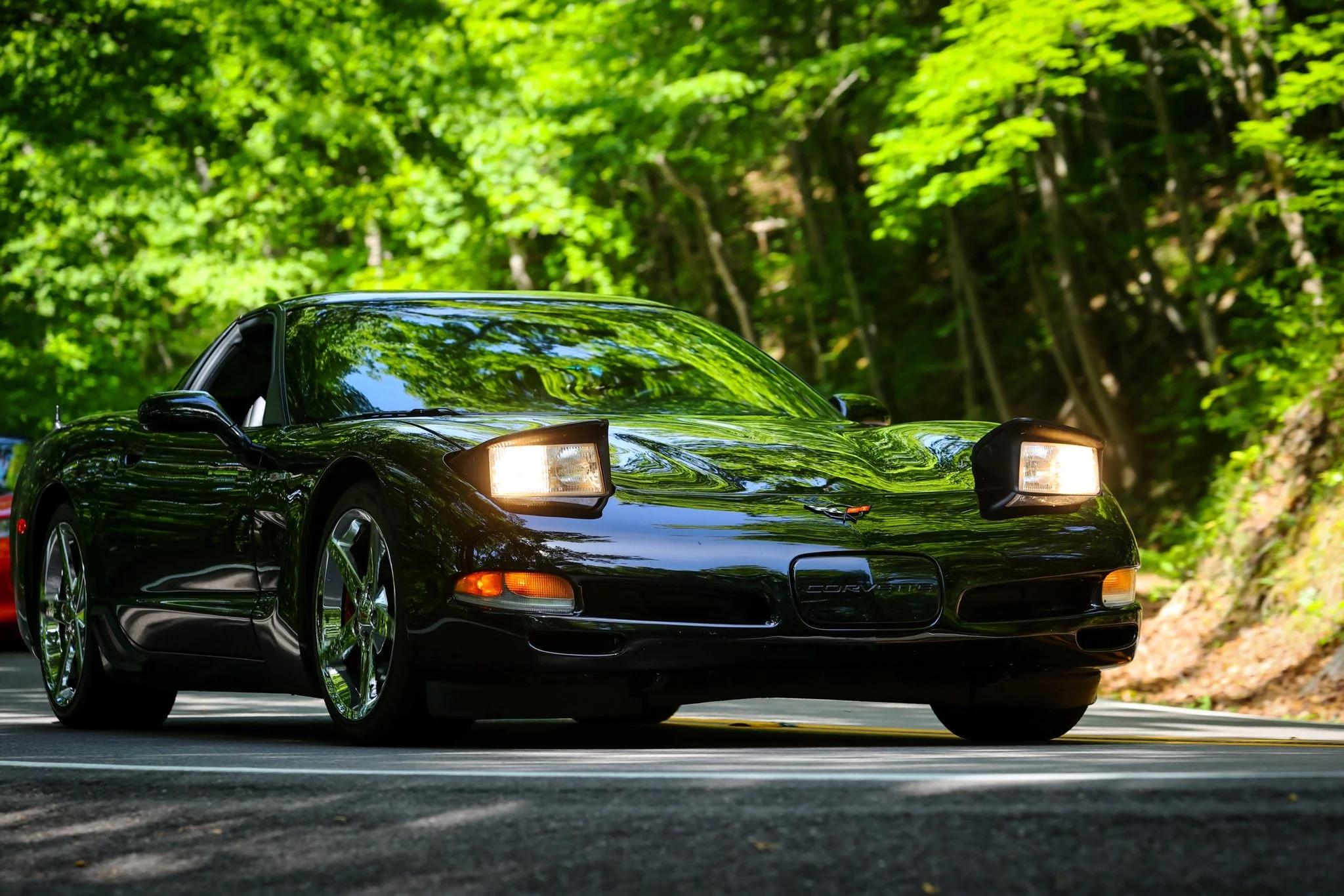 Used 1999 Black Chevrolet Hardtop image 2