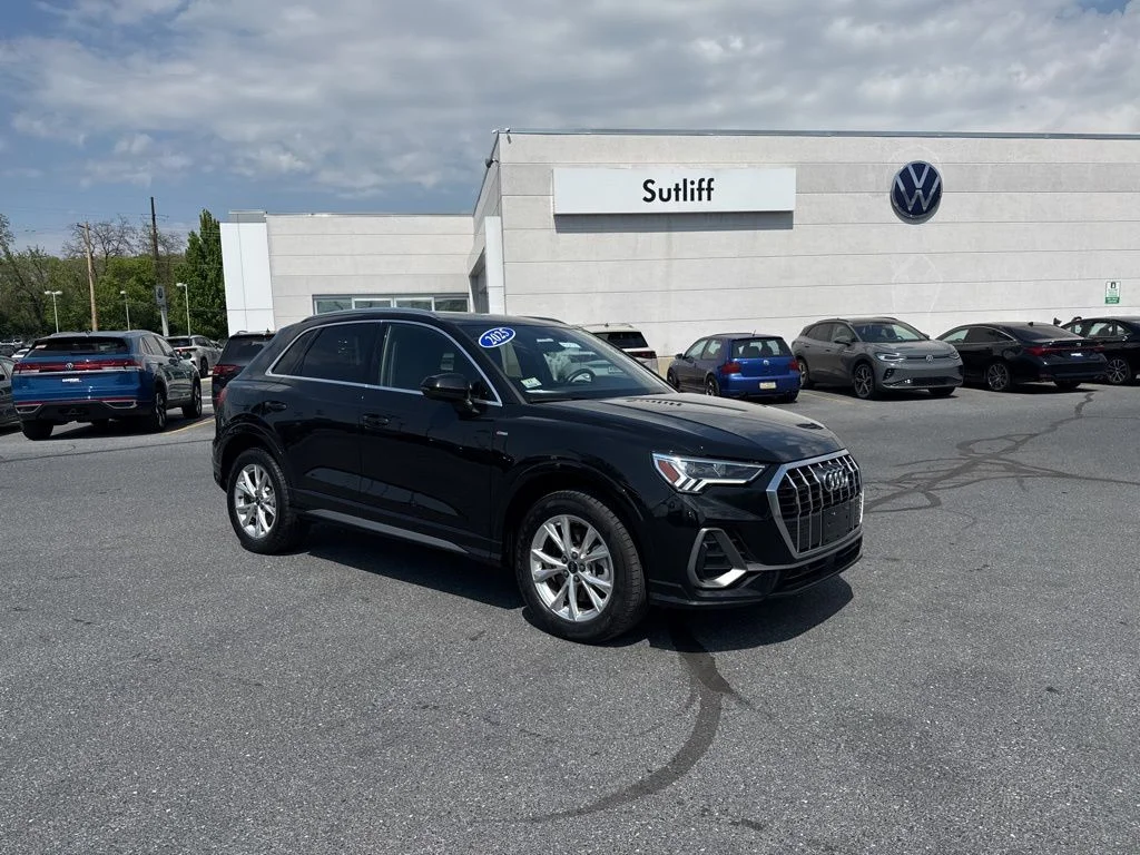 2025 Audi Q3 45 TFSI S Line Premium quattro's photo