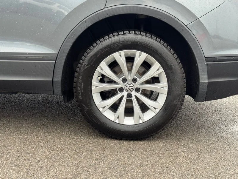Used 2019 Gray Volkswagen 2.0T S image 34