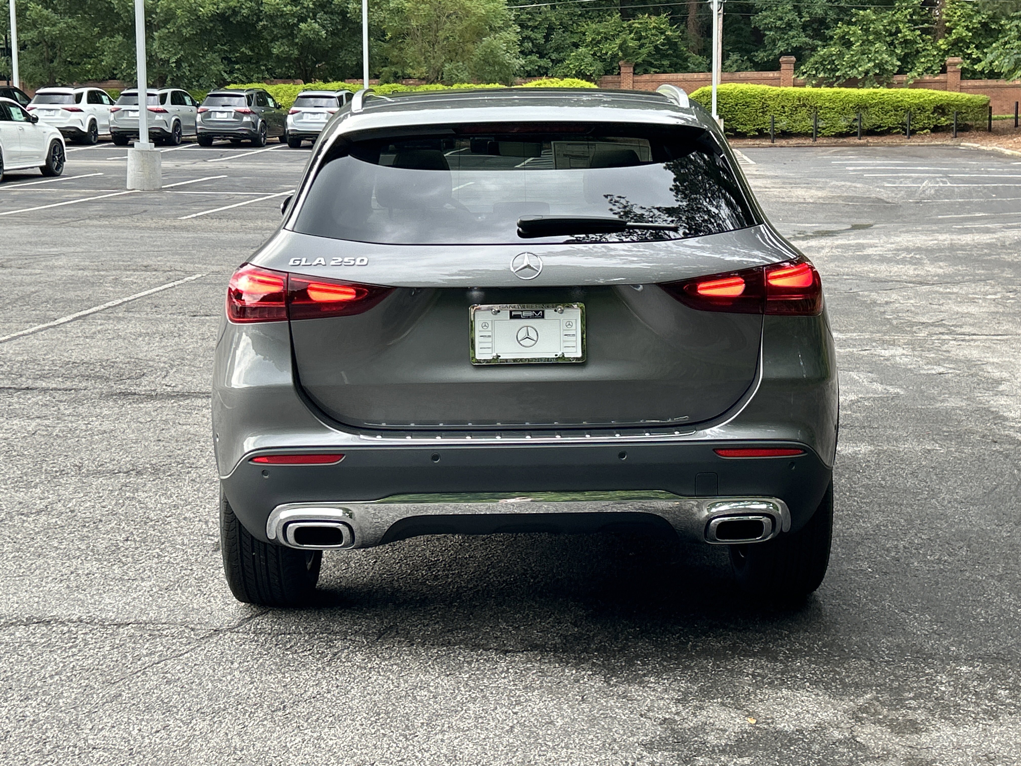 New 2026 Mountain Grey Metallic Mercedes-Benz GLA 250 SUV image 7