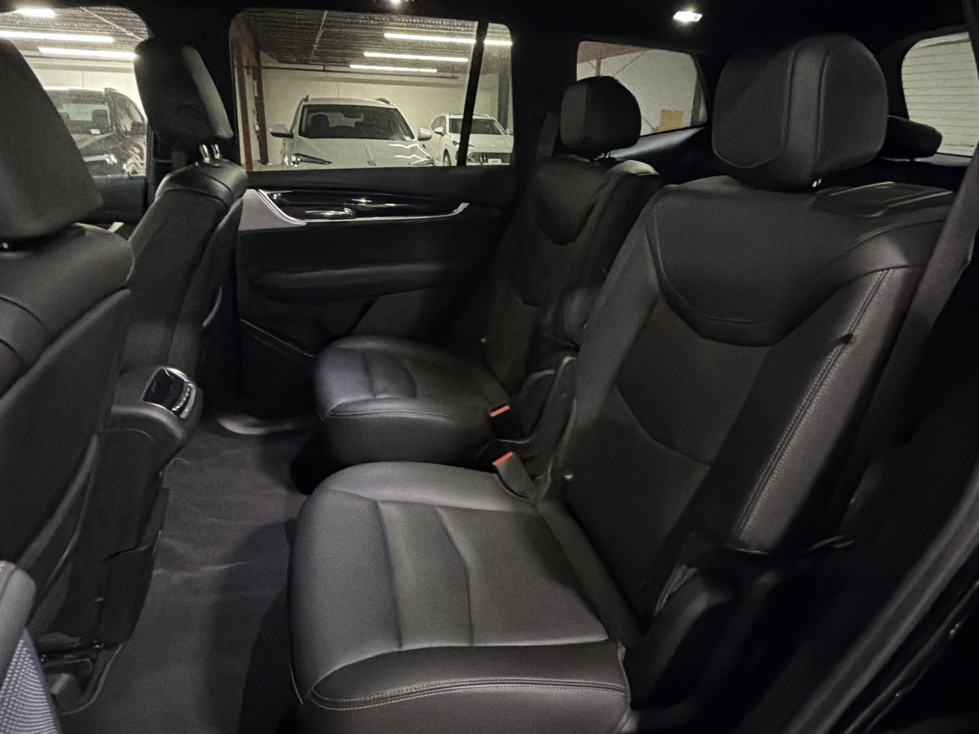 Used 2025 Stellar Black Metallic Cadillac Premium Luxury image 26