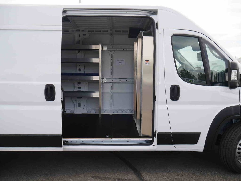 New 2026 Bright White Clear-Coat Exterior Paint RAM  image 17