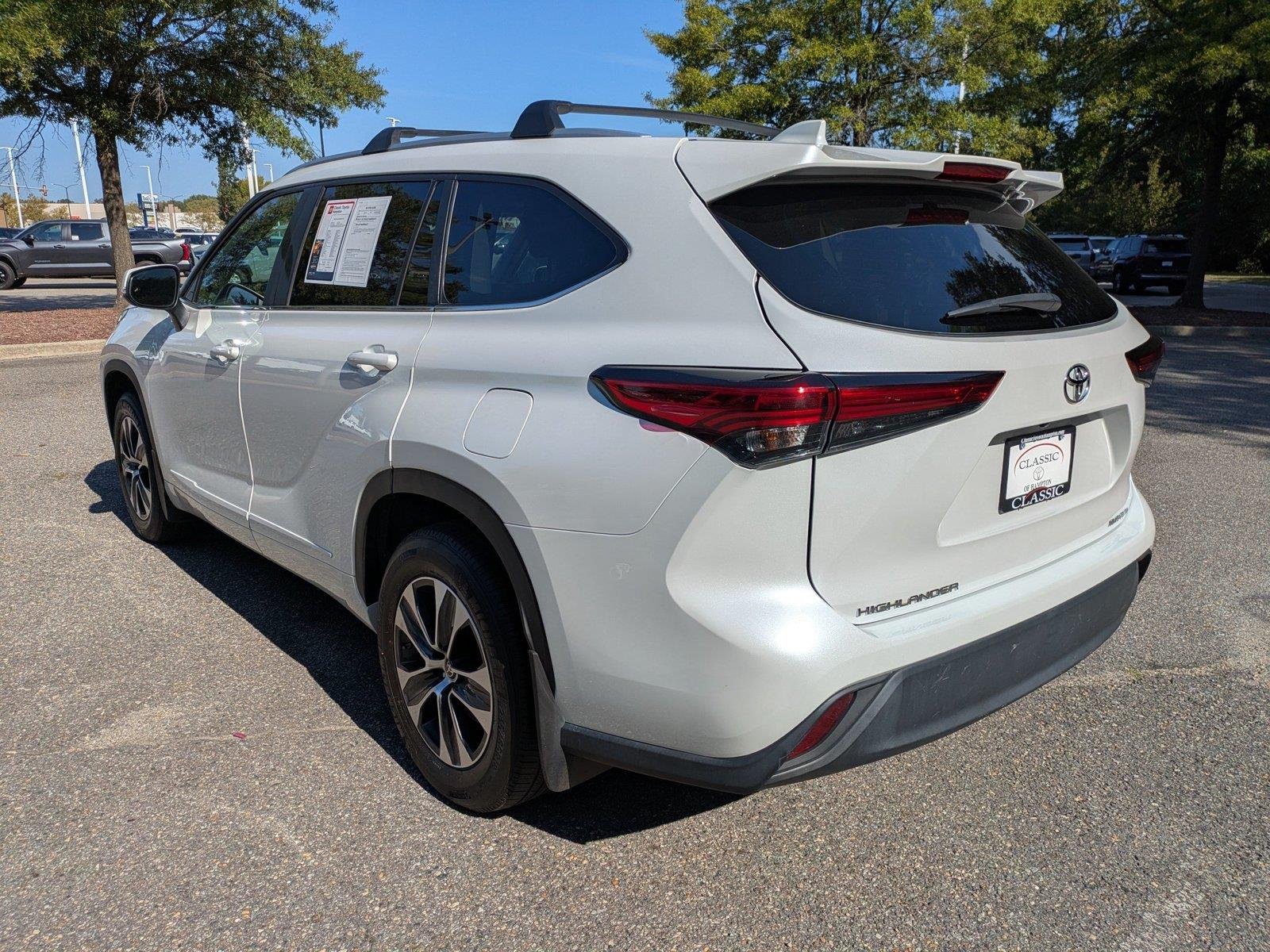 Used 2023 Wind Chill Pearl TOYOTA  image 6