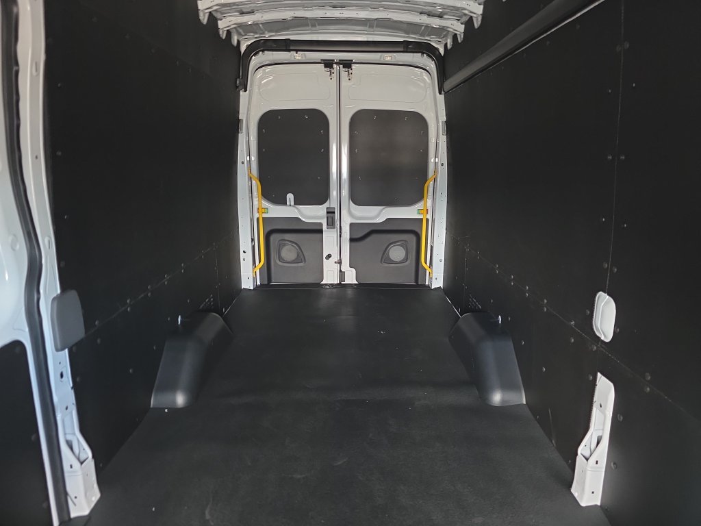 New 2026 Oxford White Ford Cargo Van image 29