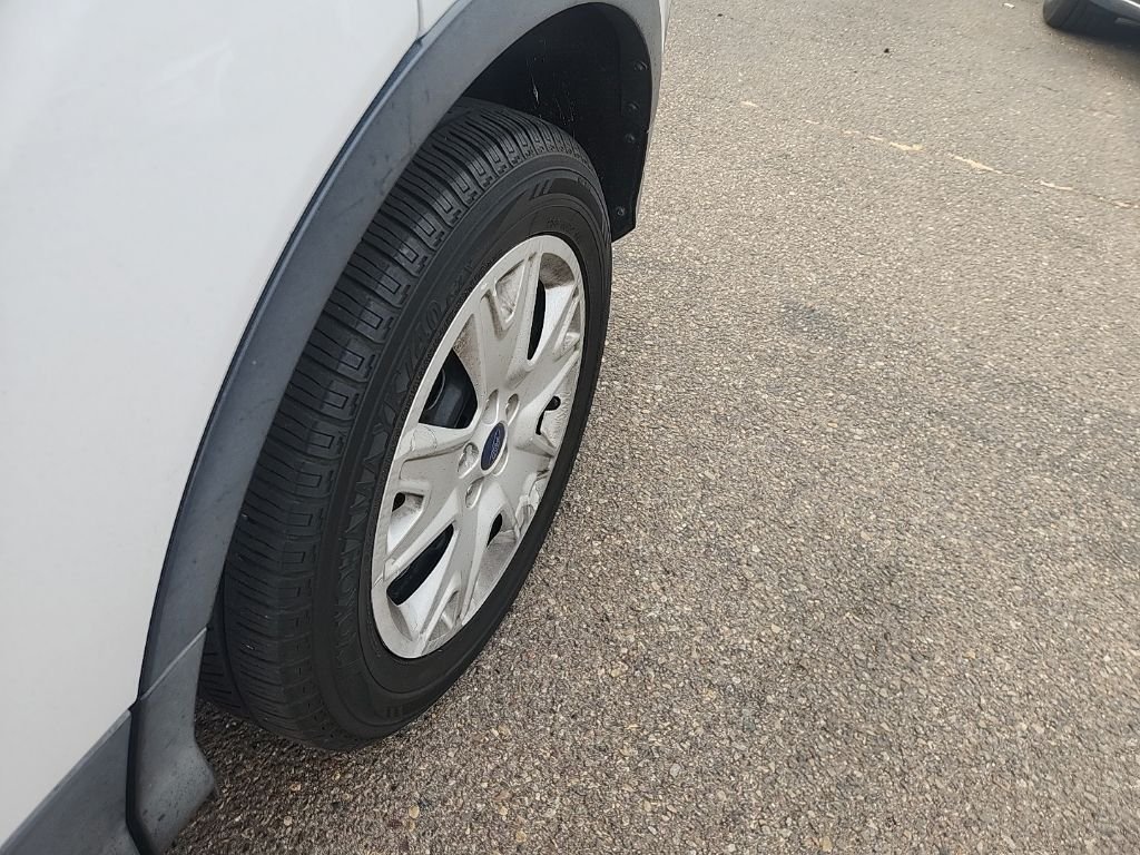 Used 2014 White Ford S image 9
