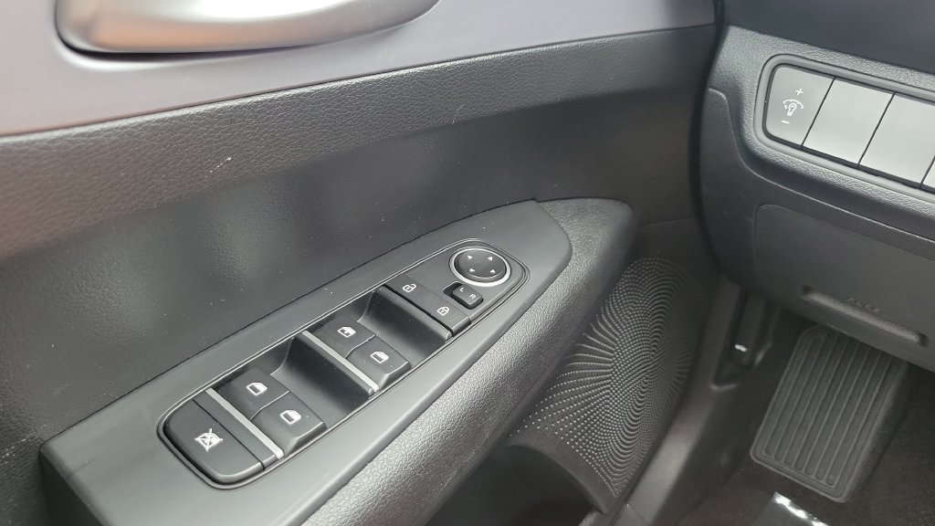 2024 Kia Forte LXS - Photo 22
