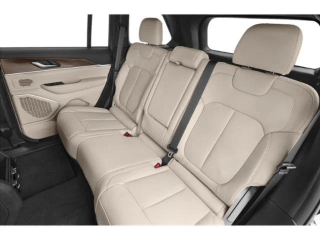 Used 2022 White Jeep 4xe image 16