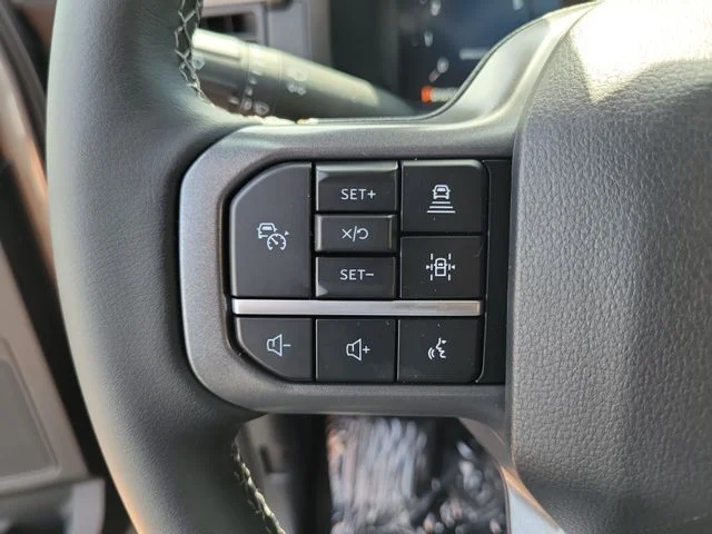 New 2026 Carbonized Gray Metallic Ford XLT image 25