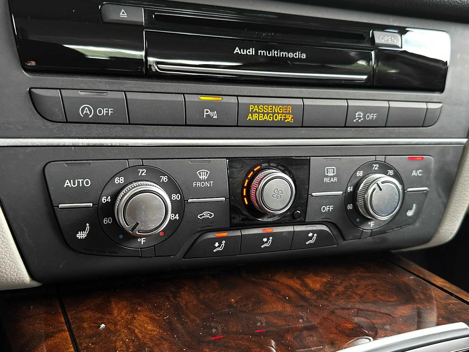 Used 2018  Audi Premium image 13