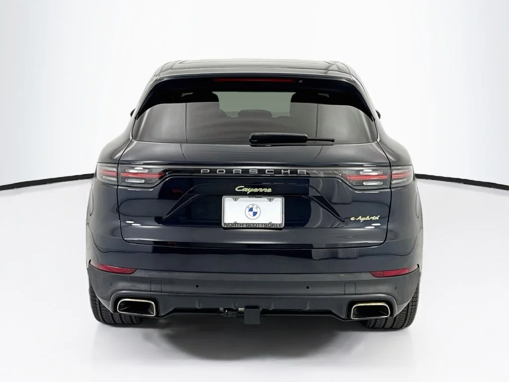 Used 2019  Porsche Base image 6