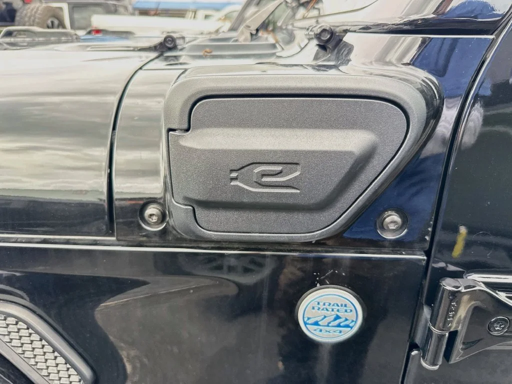 Used 2023 Black Jeep Sahara 4xe image 9