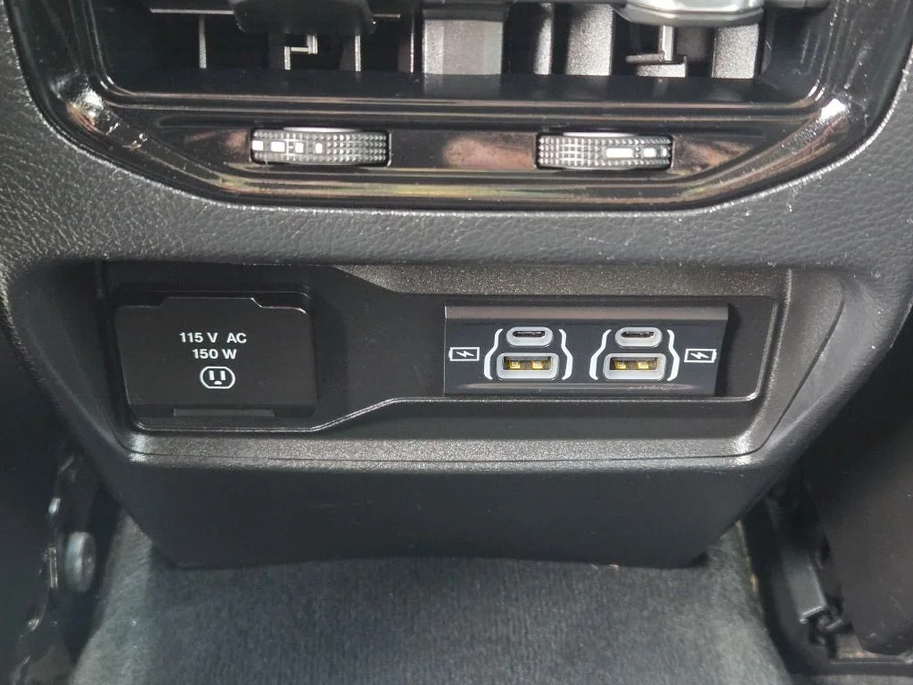 Certified Used 2023 White Jeep Altitude X image 18