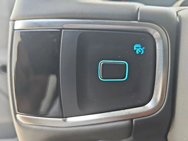 Used 2025 Gray Ford Active image 17