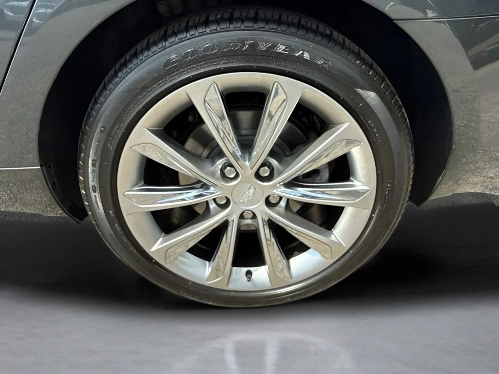 Used 2018 PHANTOM GRAY METALLIC Cadillac  image 34