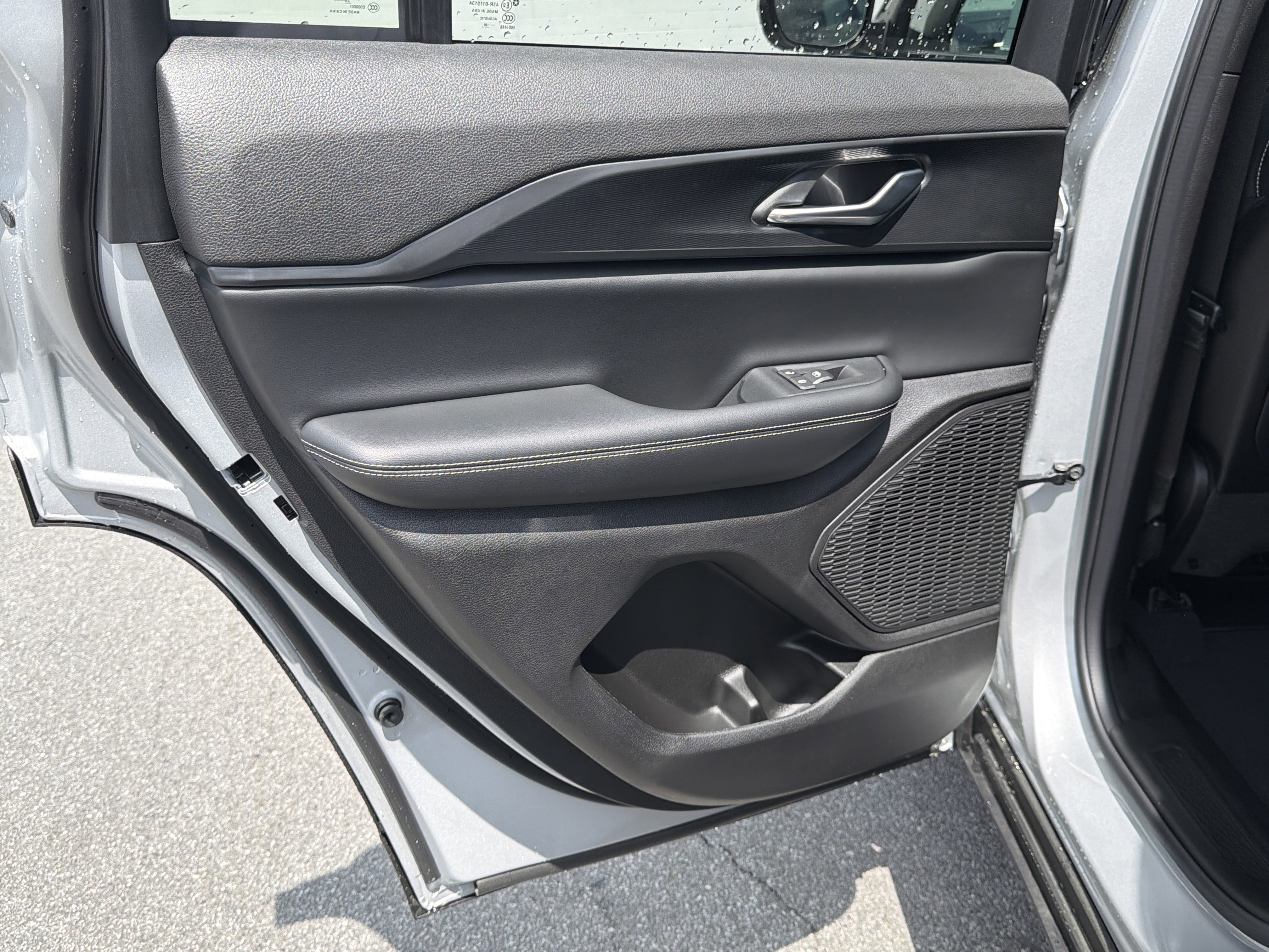 New 2026 Silver Zynith Jeep Laredo image 26