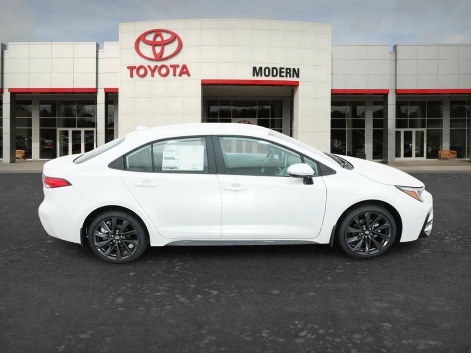 New 2027 Wind Chill Pearl Toyota SE image 7