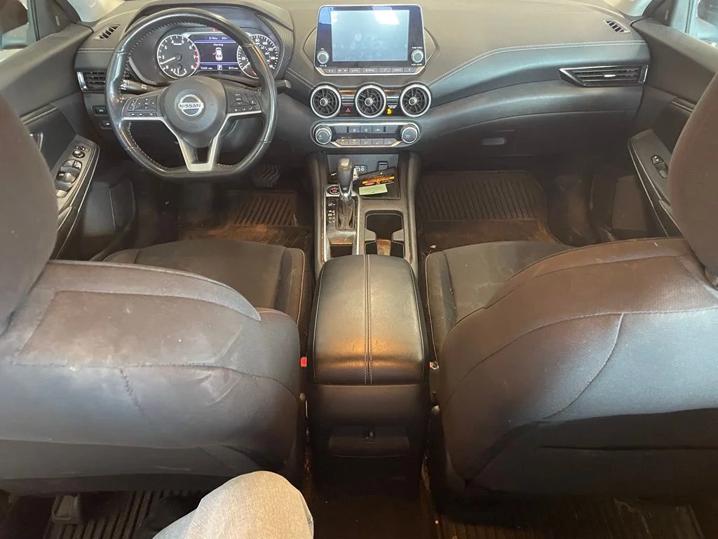 Used 2022 Red Nissan SV image 11