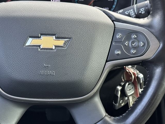 Used 2019 Gray Chevrolet Z71 image 16
