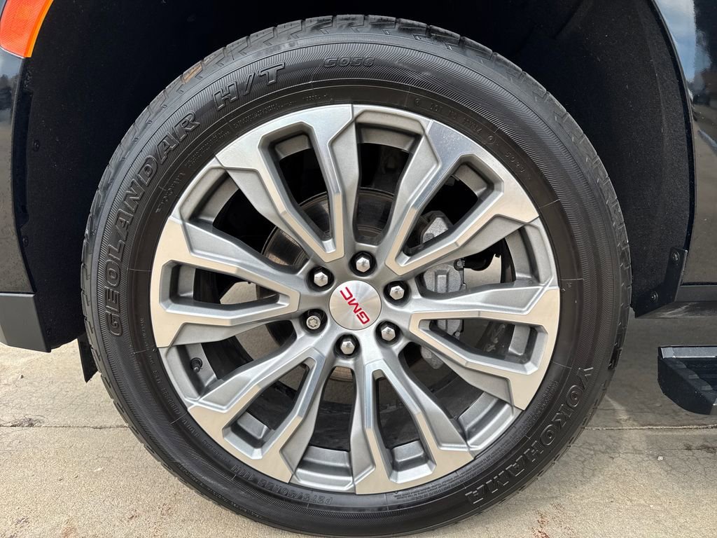 2021 GMC Yukon Denali - Photo 11