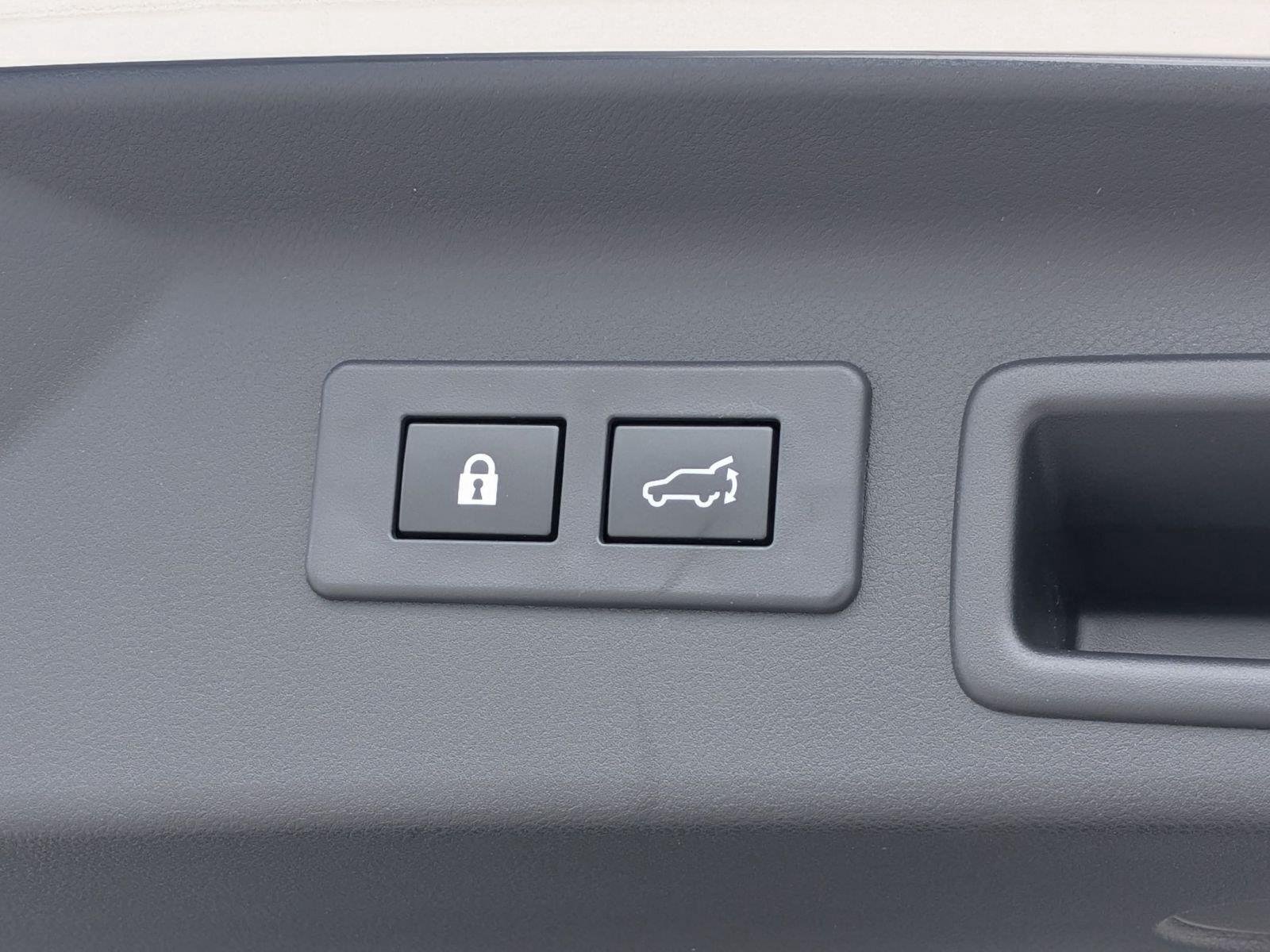 Used 2025 Crystal White Pearl Subaru Limited Hybrid image 35