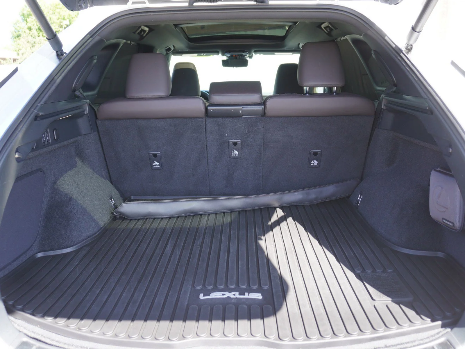Used 2023 White Pearl Lexus RX 350 Luxury image 11