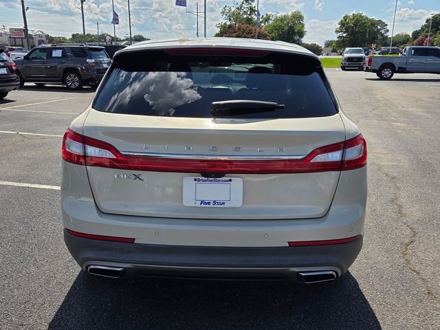 Used 2016 Platinum Lincoln Select image 6