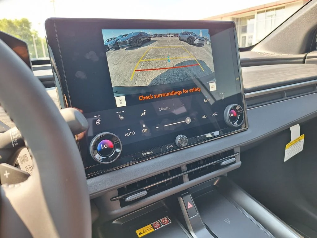 2026 Toyota C-HR SE - Photo 22