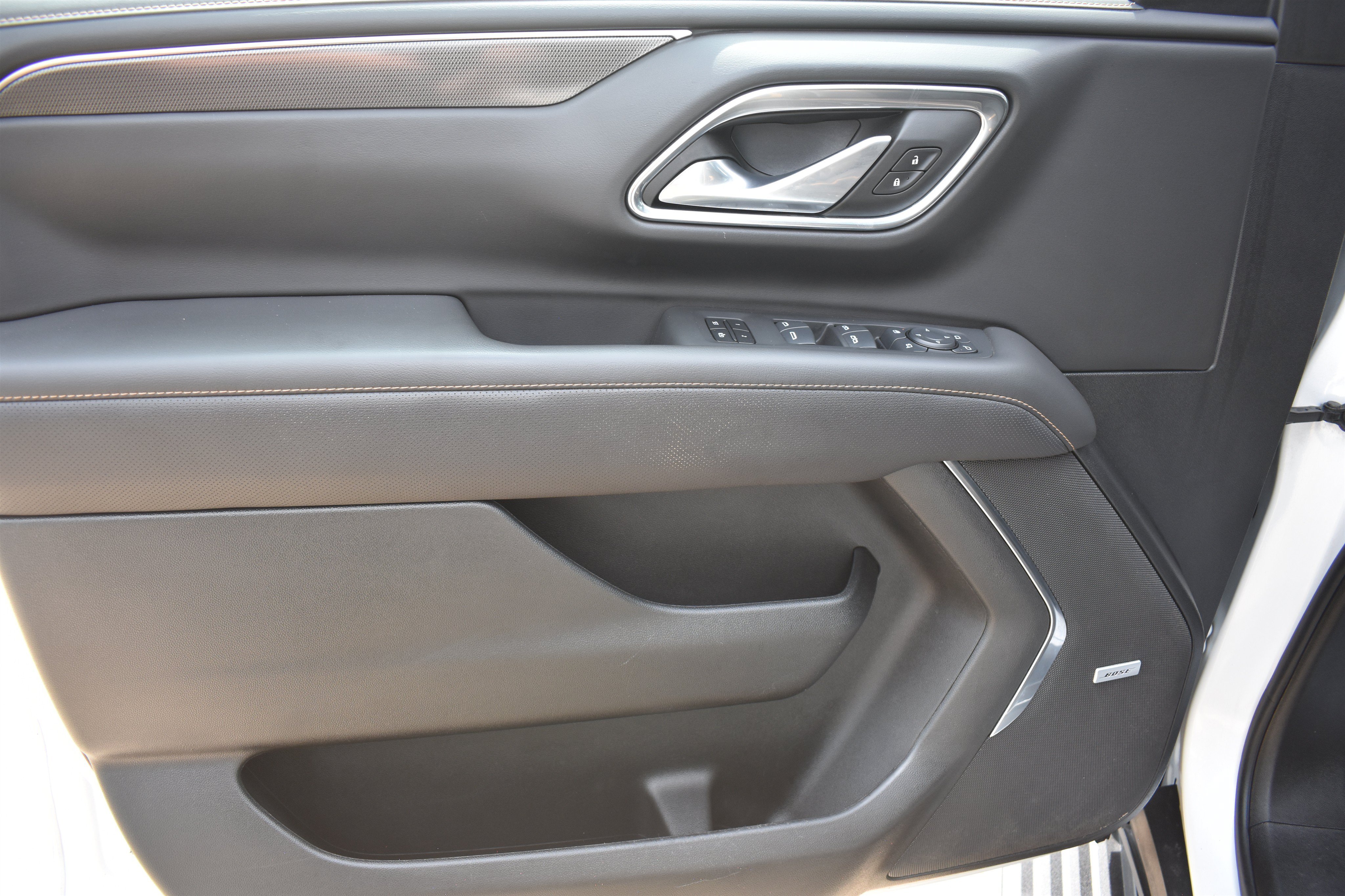 2024 GMC Yukon AT4 - Photo 12