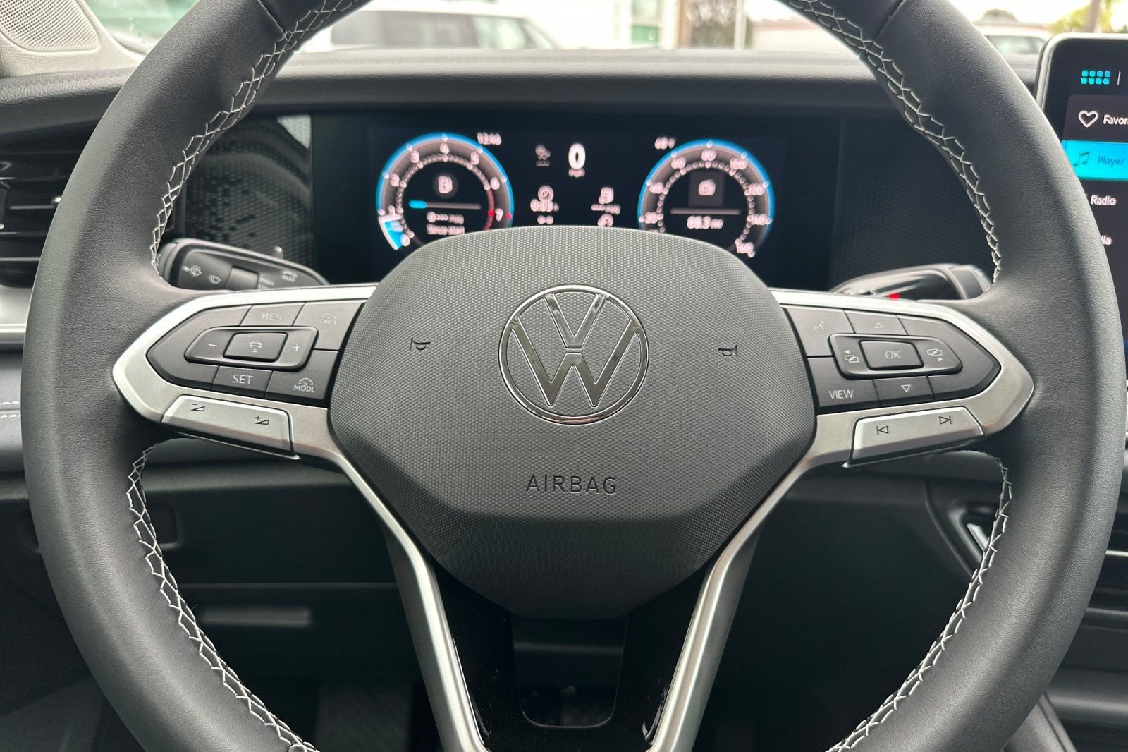 2026 Volkswagen Tiguan SE - Photo 21