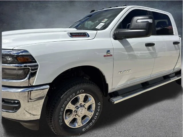 New 2027 Bright White Clear-Coat Exterior Paint RAM Big Horn image 9