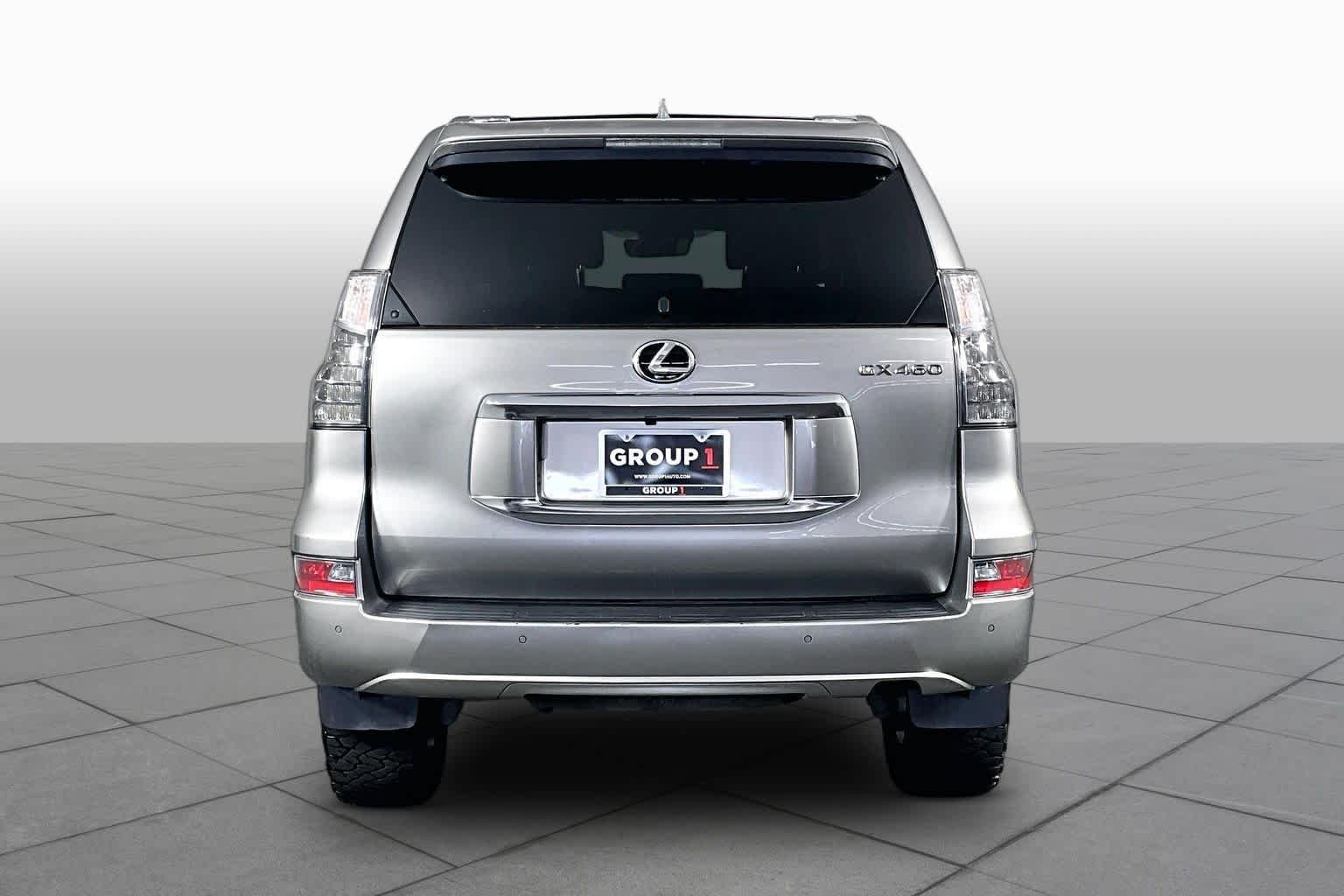 Used 2022 Atomic Silver Lexus Premium image 5