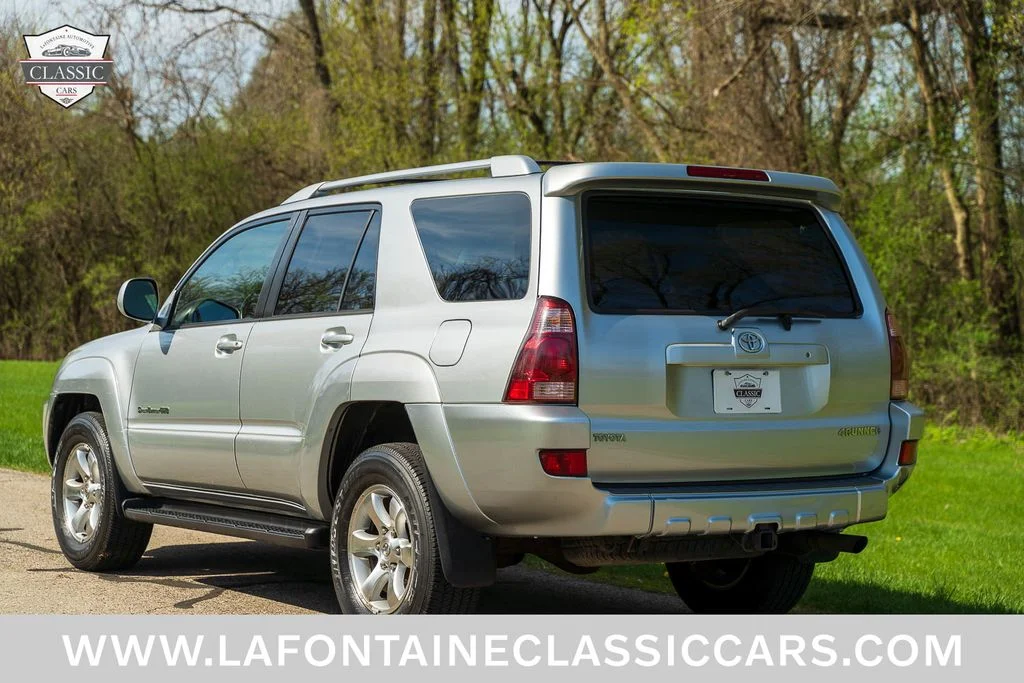 Used 2003 Silver Toyota SR5 Sport image 2