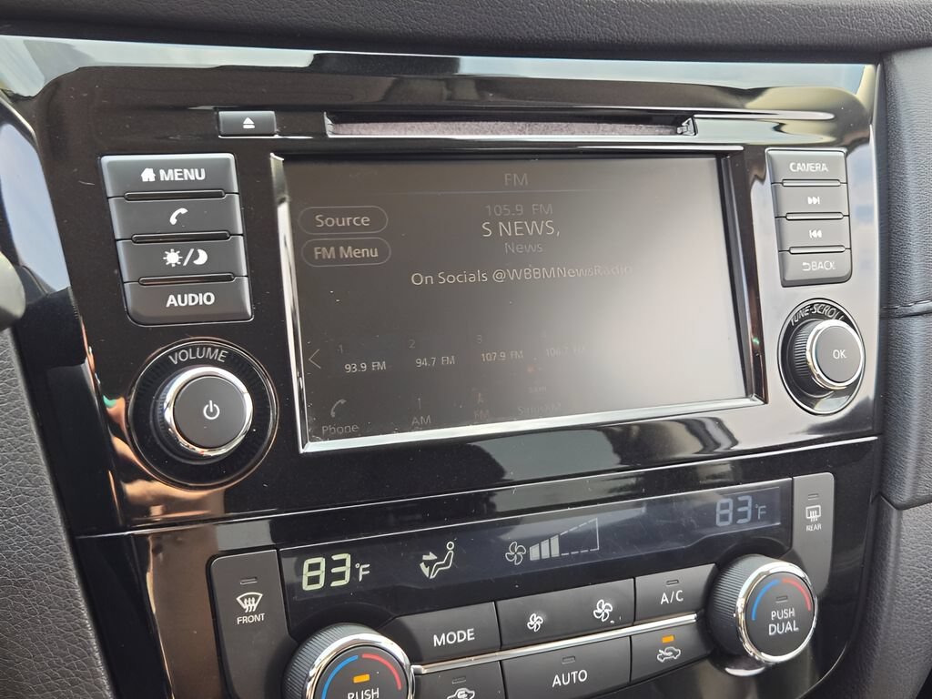 Used 2019 Gray Nissan SV image 25