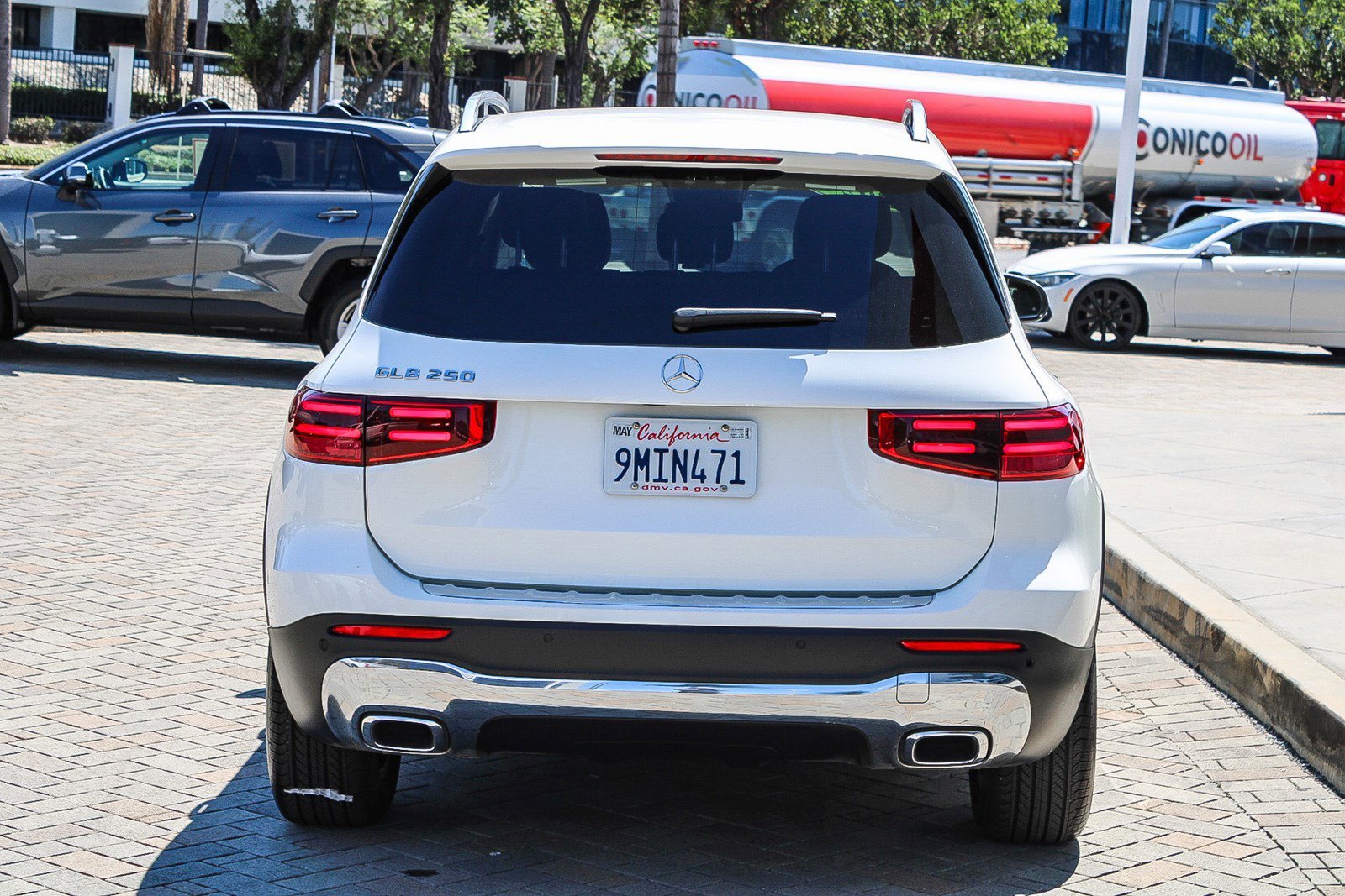 Used 2024 Polar White Mercedes-Benz GLB 250 image 7