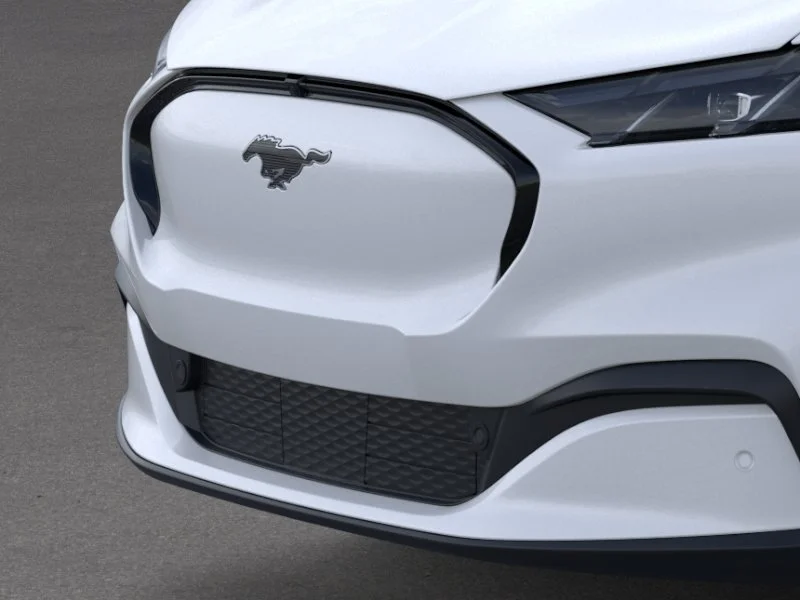 New 2026 Star White Metallic Tri-coat Ford Premium image 17