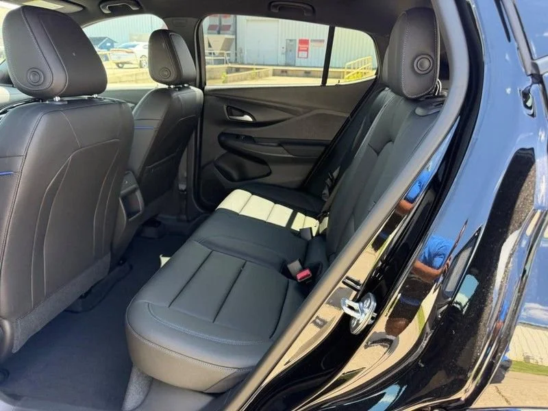 2026 Buick Envista Sport Touring - Photo 8